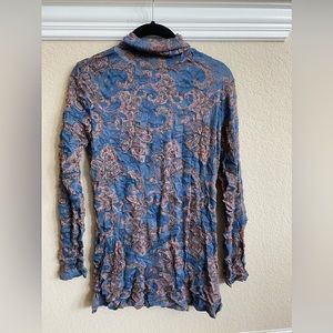 Super stretch turtleneck top